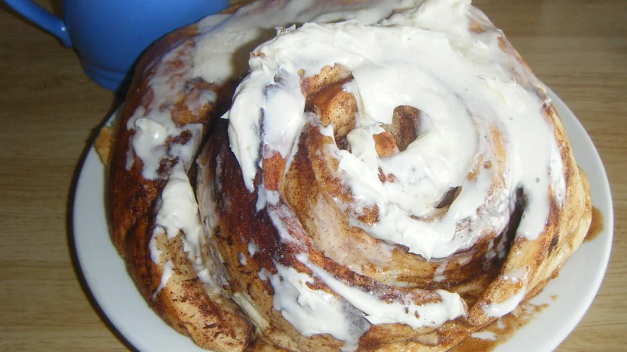 Sunshine Buns, started in 2022 by four Utah friends, raised $7 million