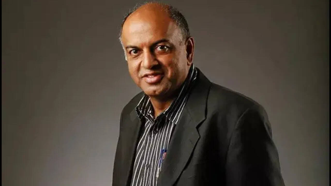 Bikhchandani set to return as Info Edge chief