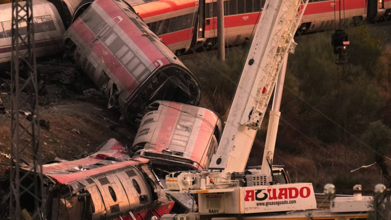 Audio reveals chilling exchange before deadly Spanish train collision