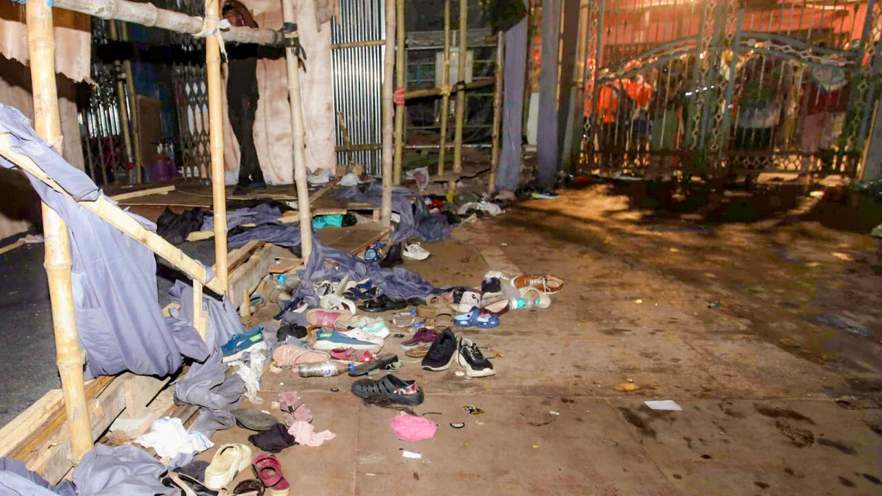 It only takes one rumour: How a small trigger can lead to a deadly stampede