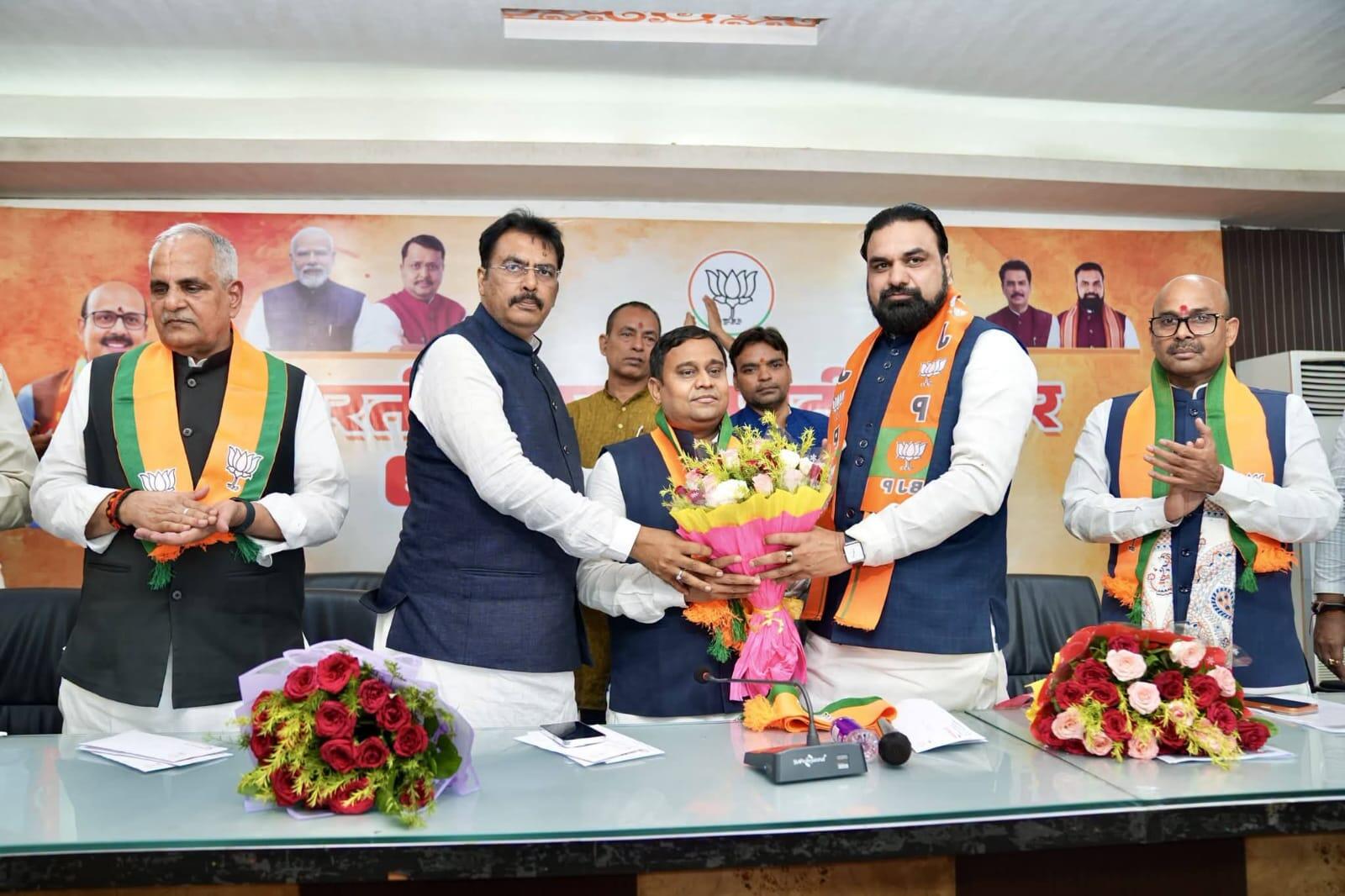 Bihar MLCs Shift Allegiance, Reshaping Council Dynamics
