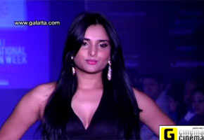 Ramya Divya Sex Vidios - Divya Spandana as showstopper at CIFW 2012 | Tamil Movie News - Times of  India