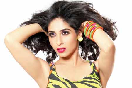 B'wood is the big daddy of Indian music: Neha Bhasin | Hindi Movie News - Times of India B'wood is the big daddy of Indian music: Neha Bhasin | Hindi Movie News - Times of India