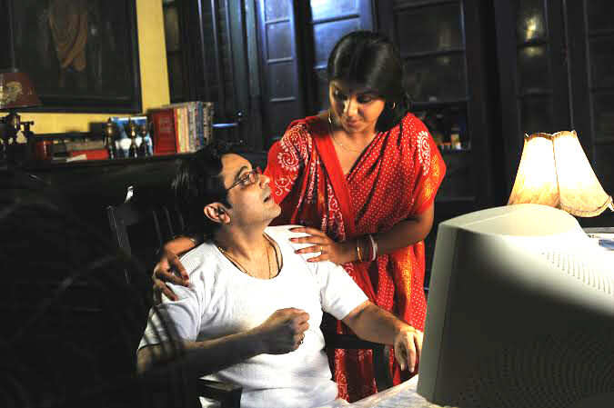 YES: Mousumi plays nagging wife to Prosenjit  Bengali 
