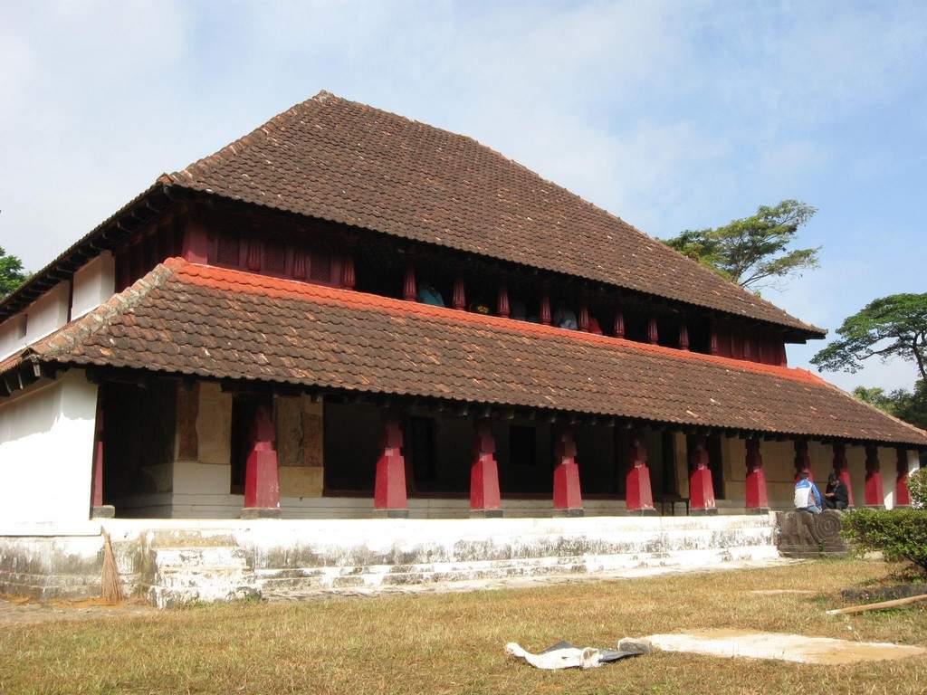 Nalaknad Palace
