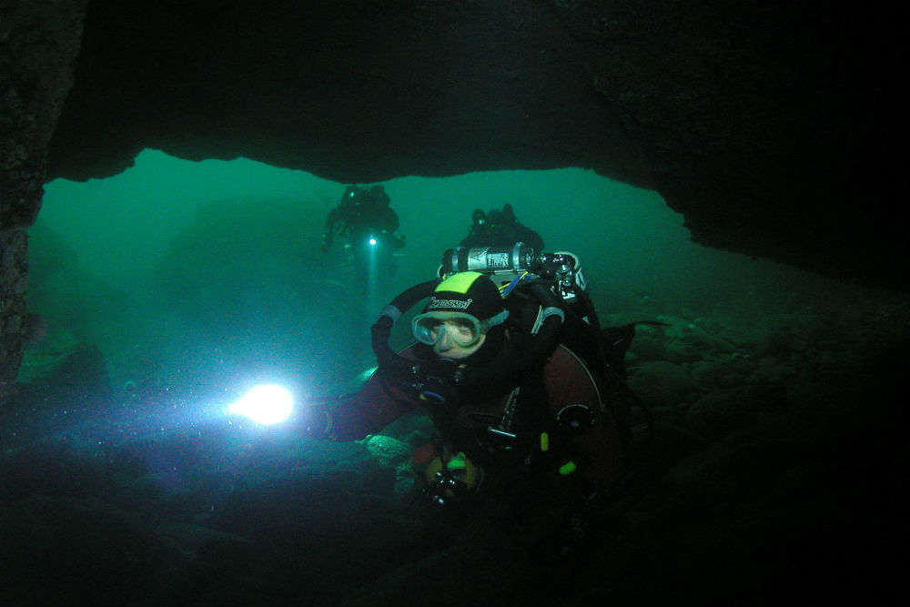 Plura River cave diving