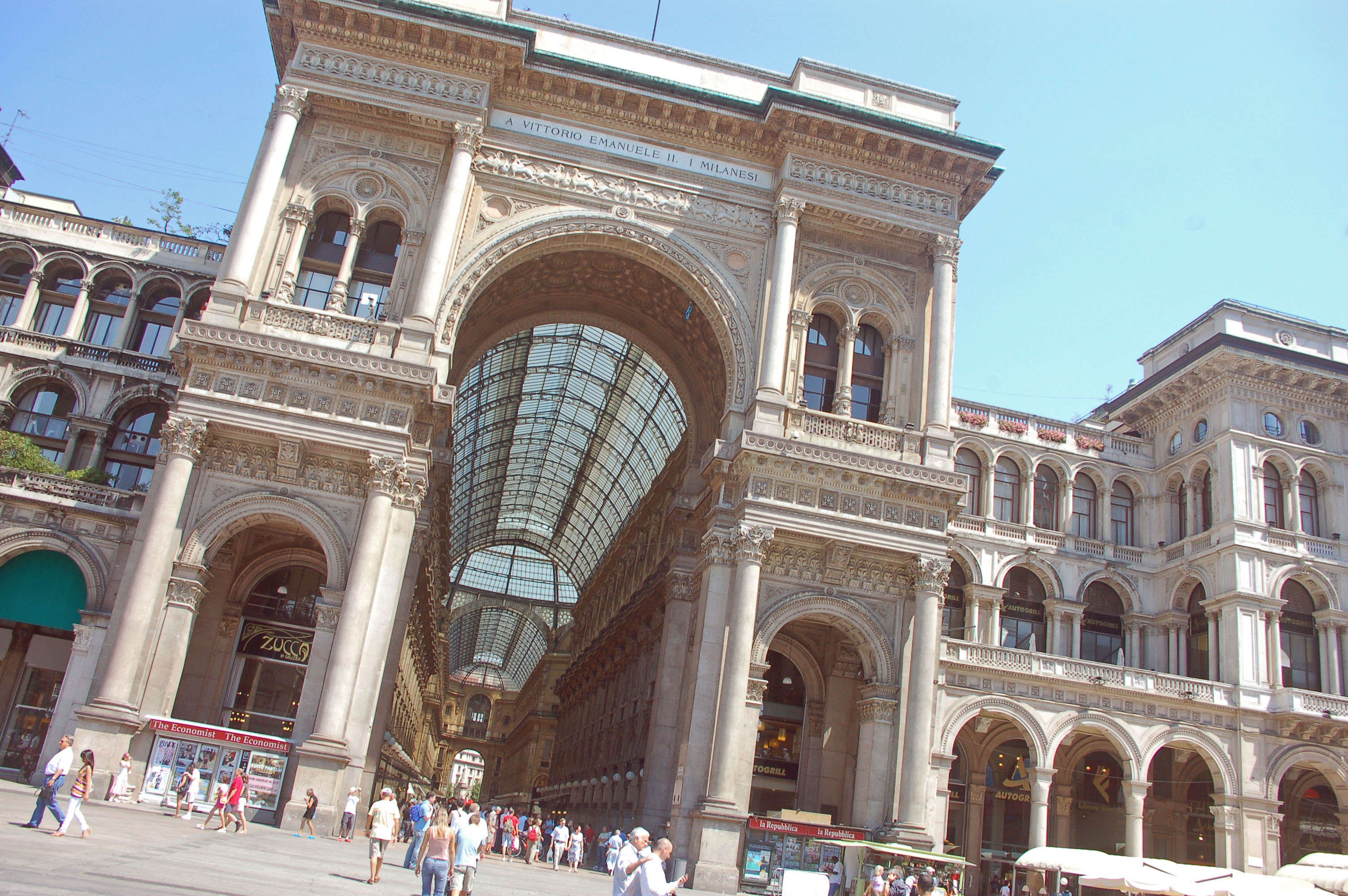 Galleria Vittorio Emanuele II, Sightseeing