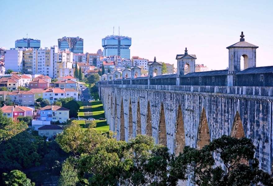 Snapshots of Lisbon