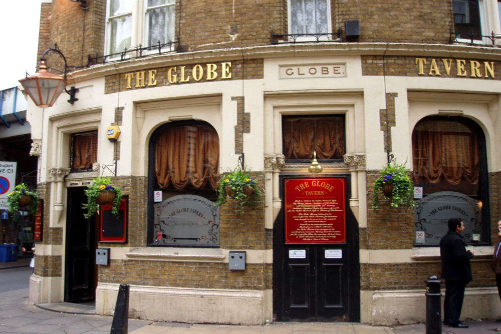 Bridget Jones' apartment in Globe pub