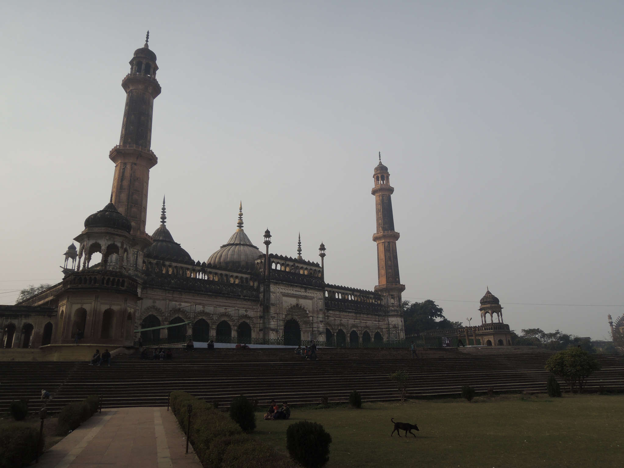 How to reach Lucknow