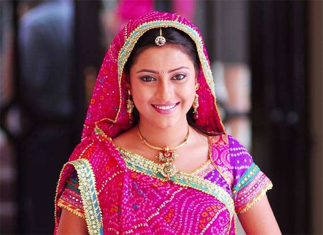 Actress Pratyusha Banerjee Of Balika Vadhu Fame Commits Suicide Times Of India