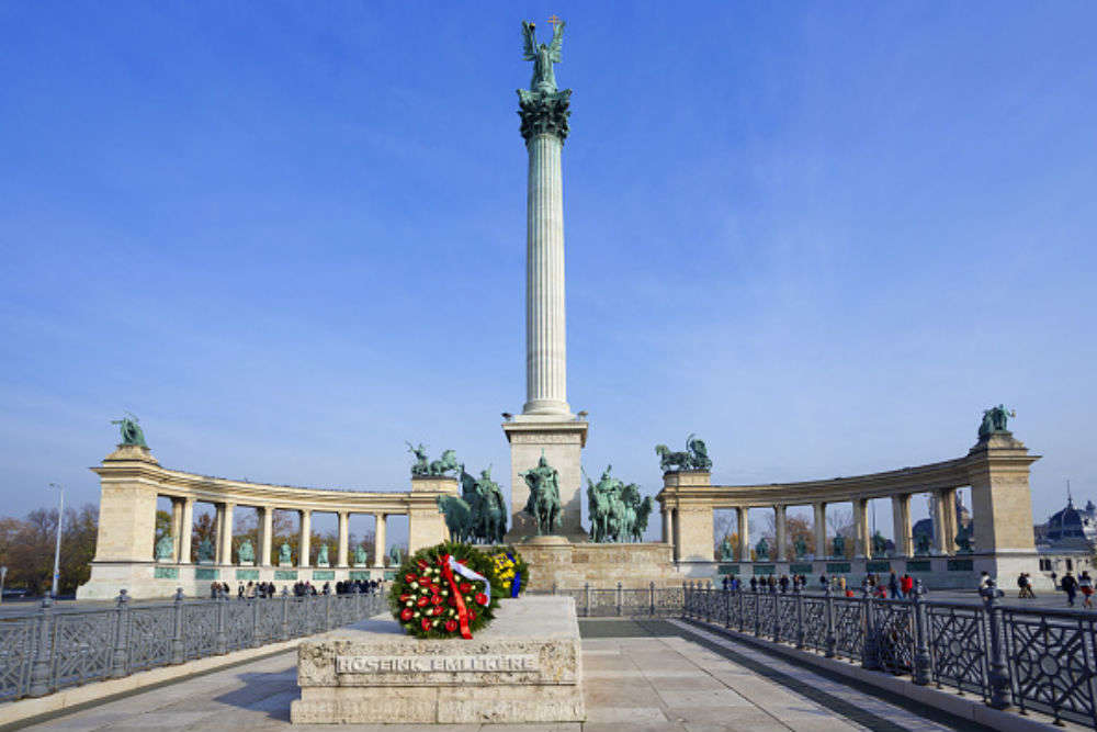 Hero's Square