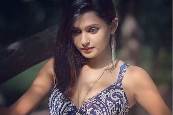 Bengali Tv Actress Mishmee Das Is A Delight In Both Western And Ethnics See Pics The Times Of