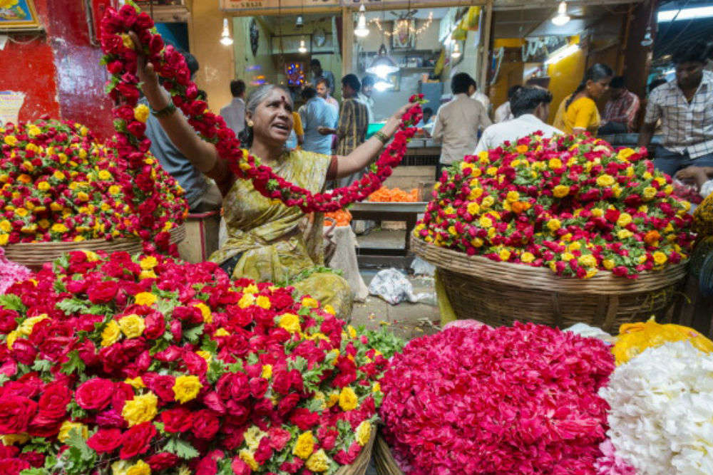 The gorgeous flower markets of India