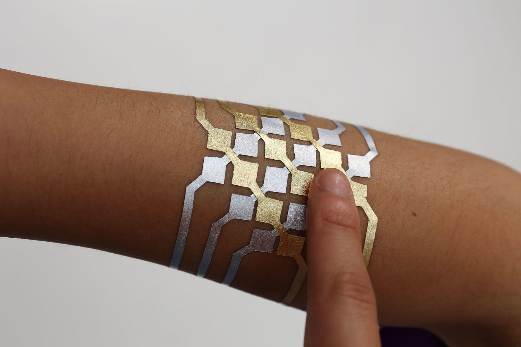 Microsofts MITs gold tattoos turn your skin into a UI for your phone   ZDNET