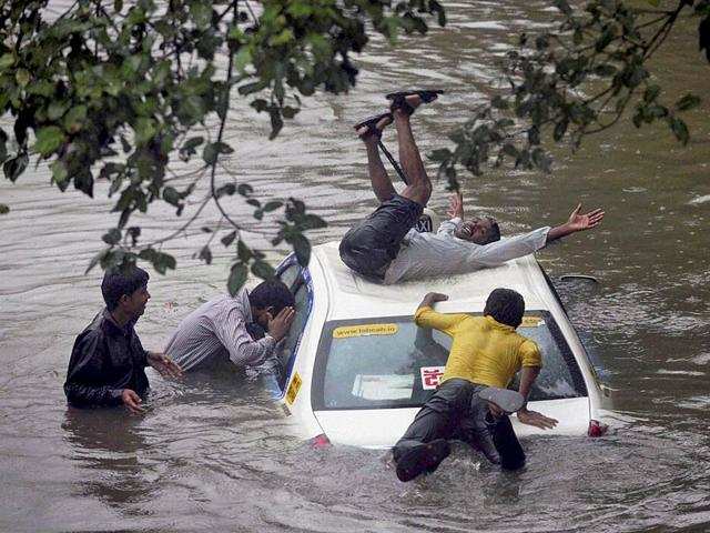 Social Humour: Heavy downpour of jokes on Twitter as rains lash Delhi :  Commuting in Delhi be like. - The Times of India