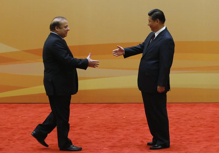 Pakistan PM Nawaz Sharif greets Chinese President Xi Jinping. (Reuters file photo)