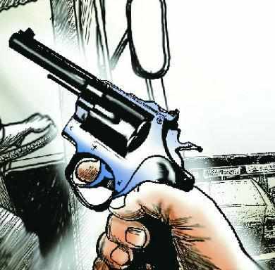 K Karuppasamy of Valluvar Nagar in Kovilpatti, who was travelling to Coimbatore on a government bus, was shot dead by a fellow passenger on Wednesday.