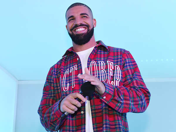 Soul Train Drake Leads Soul Train Awards With 12 Nominations English Movie News Times Of India 