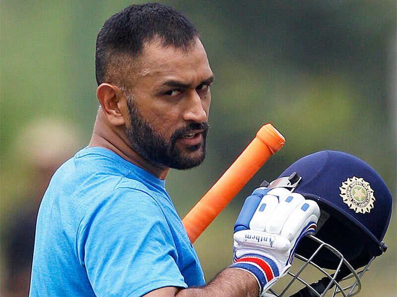 Dhoni slogs it out ahead of series decider