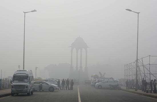 Don't expect relief from smog before November 7