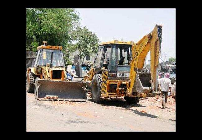 TMC: Thane municipal corporation clears 48 acres in 2 days to beautify ...