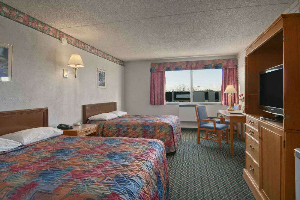 Winnipeg Thriftlodge Hotel