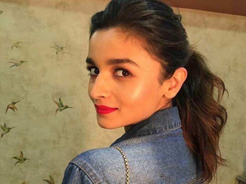 After Kangana Ranaut, Mahesh Bhatt's daughter Alia Bhatt talks about  nepotism | Hindi Movie News - Times of India