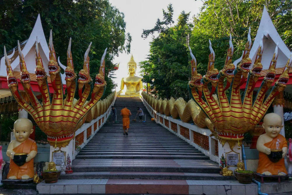 Wat Phra Yai and the Big Buddha