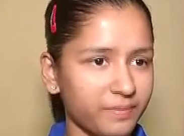 School Girl Choti Girl Sexy Hd Video - 16-year-old Naina Jaiswal becomes youngest post-graduate in Asia | News -  Times of India Videos