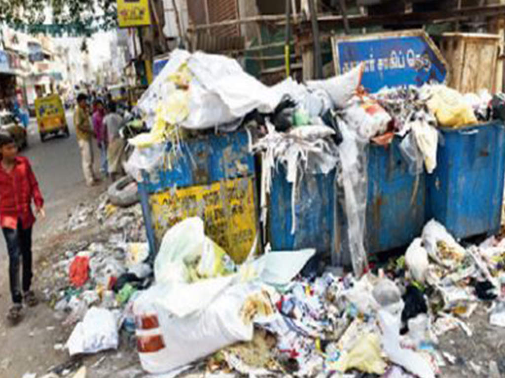 Garbage overflows on Ellis Road. The Clean Chennai campaign has petered out since September 2016.