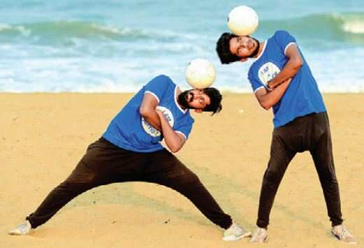 Chennai lads keep eye on ball, break Guinness record
