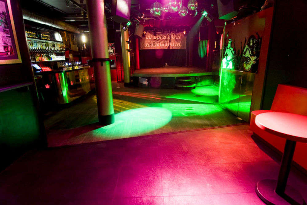 Spend your night at these rocking clubs & bars