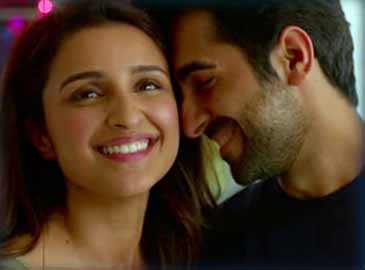 Meri Pyaari Bindu Khol De Baahein Song With Lyrics Entertainment Times Of India Videos meri pyaari bindu khol de baahein song with lyrics