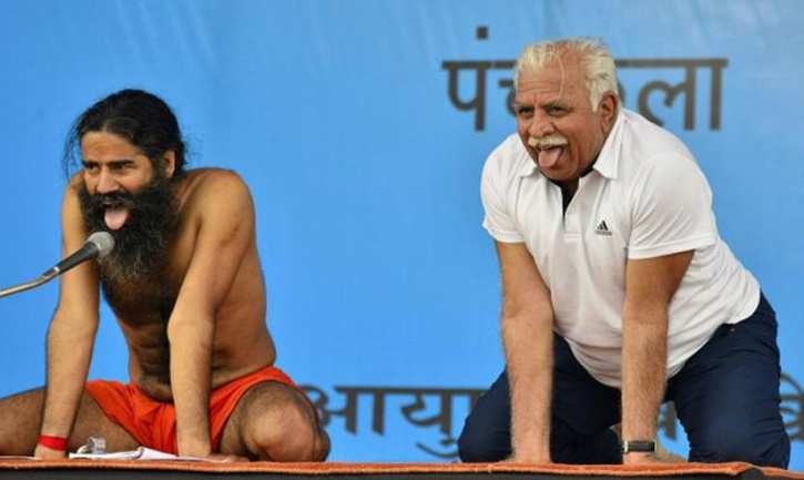 Yoga Day Images: Hilarious memes of politicians performing asanas