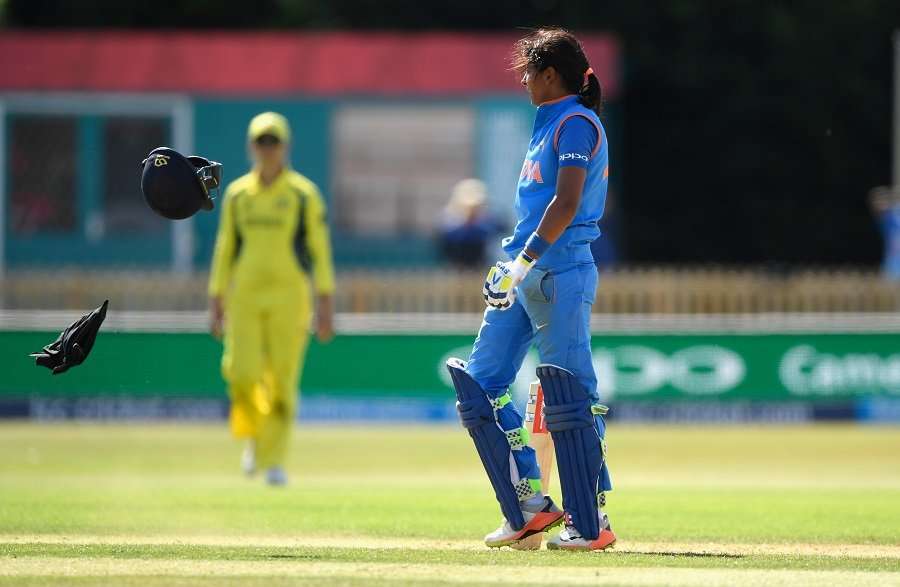 Social Humour: Harmanpreet Kaur's whirlwind knock takes Internet by ...