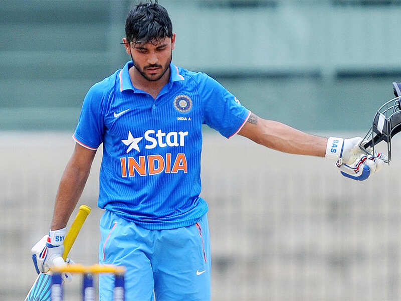 Manish Pandey finds the ideal spot 