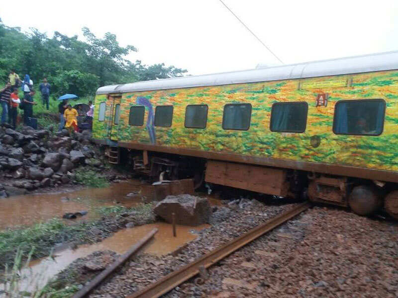 File:Duronto Express.jpg - Wikipedia