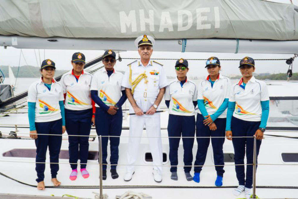 First time in India – 6 women set out to sail across the world for 200 days