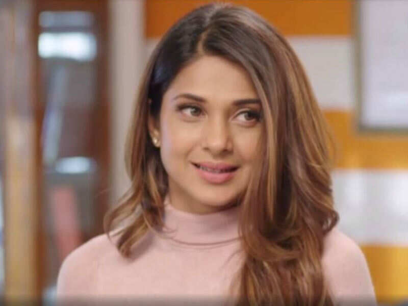 Beyhadh written update October 19, 2017: Arjun leans something about Maya that's hard to digest - Times of India Beyhadh written update October 19, 2017: Arjun leans something about Maya that's hard to digest - Times of India