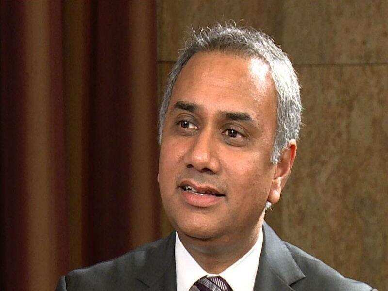 salil parekh infosys ceo experts say salary india latest