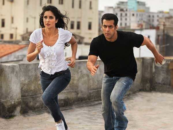 'Tiger Zinda Hai' box-office collection Week 4: Salman Khan-Katrina Kaif starrer earns an estimated Rs 320 crore in India - Times of India