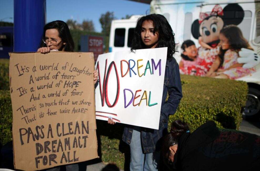 an argument of granting us citizenship for illegal immigrants Last week a bipartisan group of united states “this plan introduces a tough but fair path to citizenship for illegal immigrants granting amnesty to those. an argument of granting us citizenship for illegal immigrants Last week a bipartisan group of united states “this plan introduces a tough but fair path to citizenship for illegal immigrants granting amnesty to those.