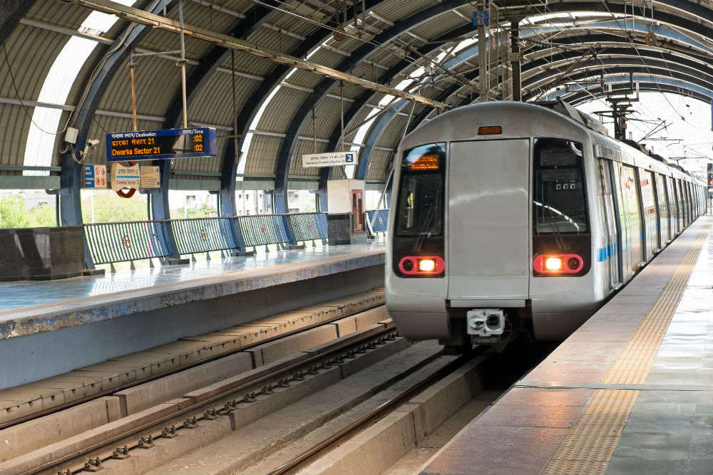 Delhi Metro – forget metro ride if your bag weighs more than 15 kg