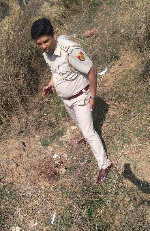 13 Year Old Found Dead In Ditch With Throat Slit Noida News Times Of India - some girl kidnapped roblox