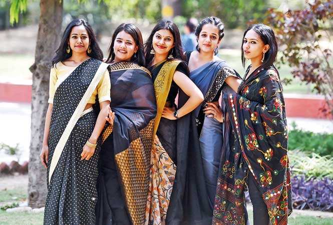 Acing the sari look on farewell: The struggle is real! - Times of India Acing the sari look on farewell: The struggle is real! - Times of India