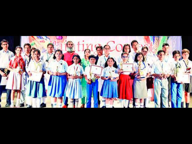 Winners of painting competition with their sizes at Loyola High School in Patna on Wednesday.