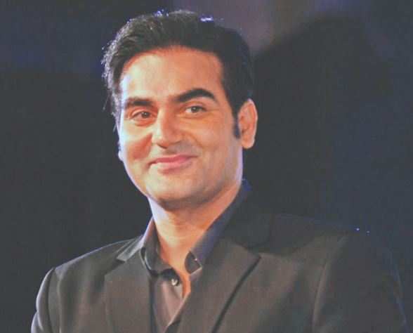 Arbaaz Khan: IPL betting: Arbaaz Khan at Thane police station to record statement | Hindi Movie News - Times of India