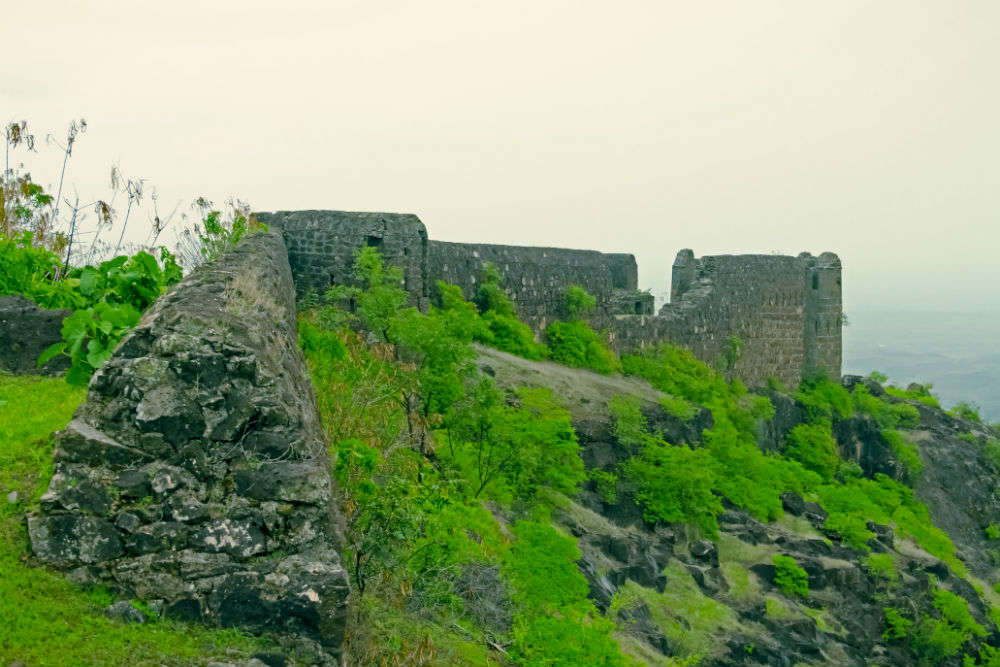 Raireshwar, Vichitragad and Parwadi forts in Pune to become tourist spots