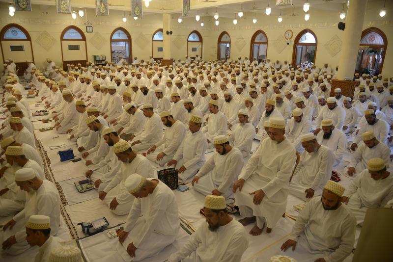 Bohras celebrate Eid with traditional fanfare, other sects gear up for ...